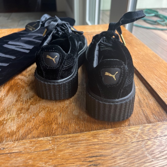 Puma X Fenty Rihanna Creeper Black on Black Velvet  (Never Worn) - Picture 9 of 14